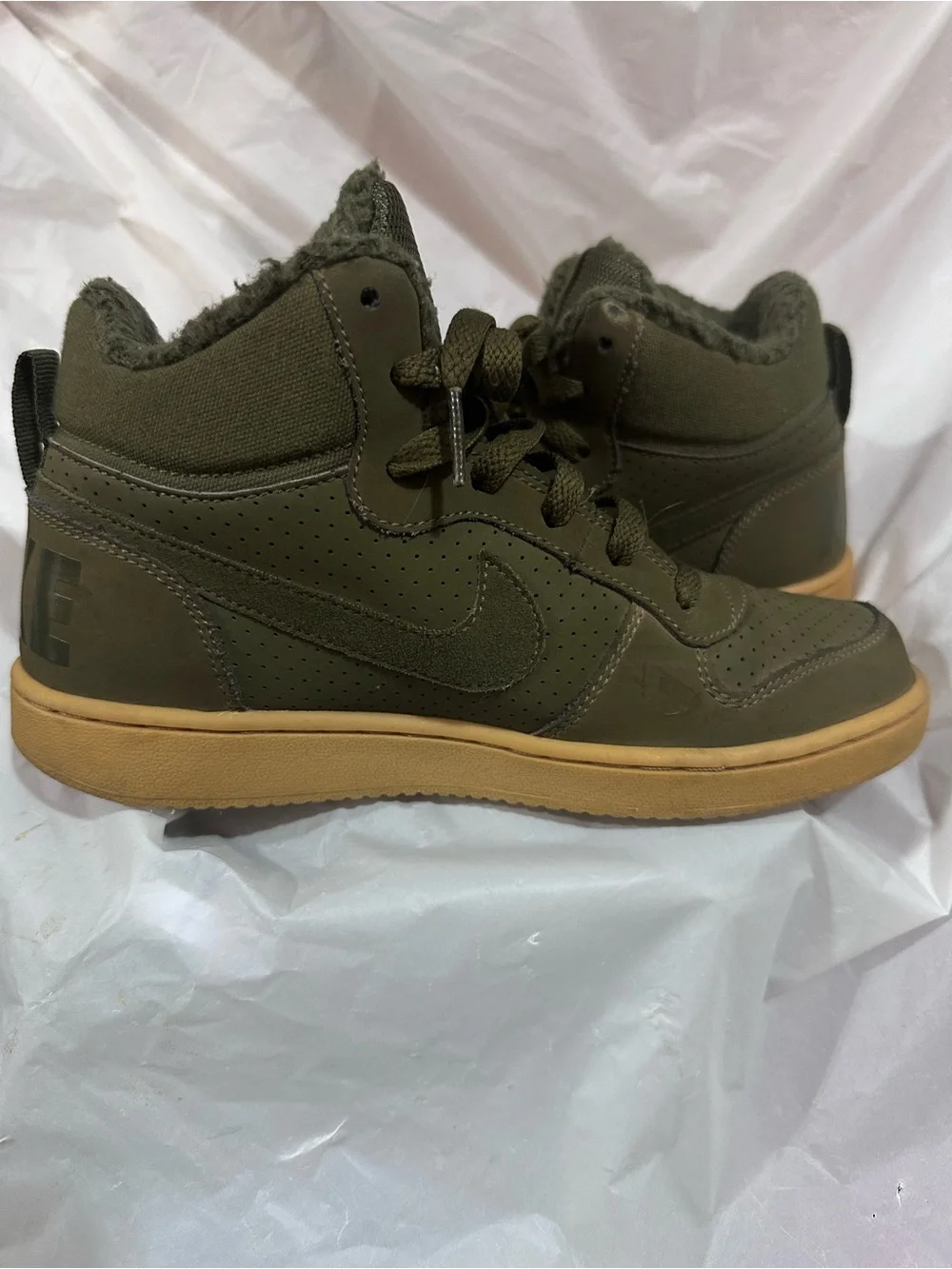 Nike these court